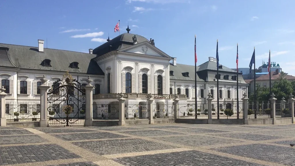 Palace in Bratislava in open plaza.