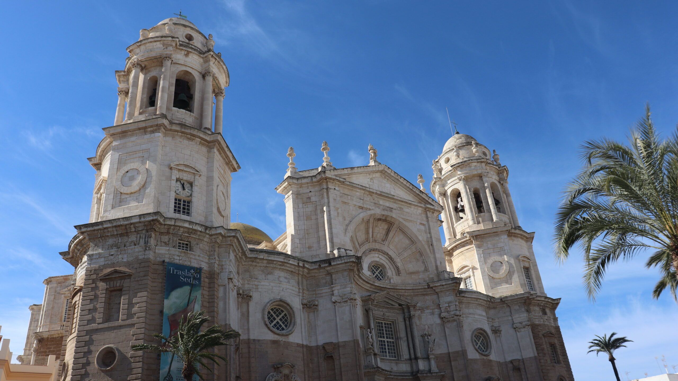 View of Cádiz Cathedral from the plaza.