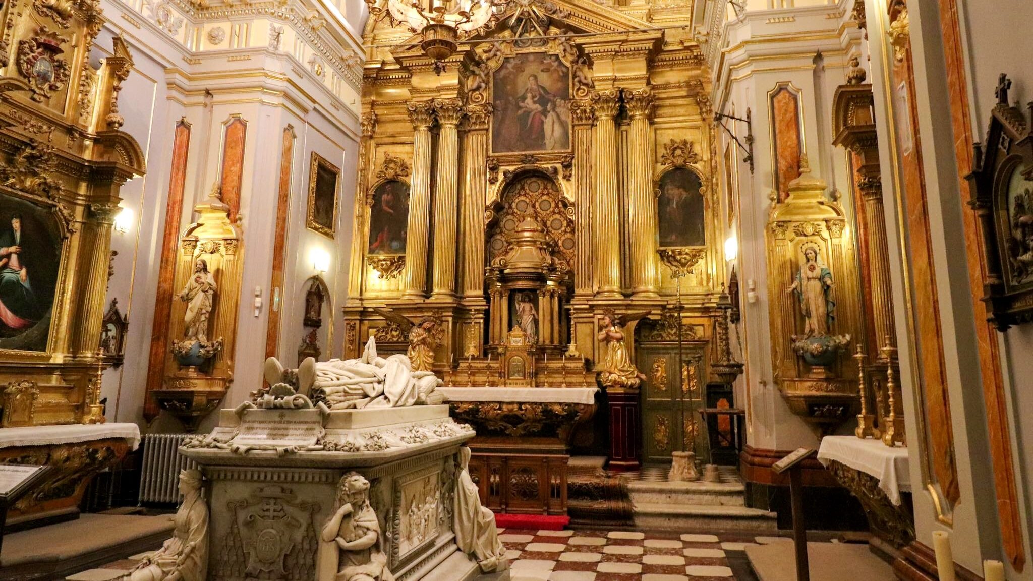 Gold altar inside a church in Toledo.