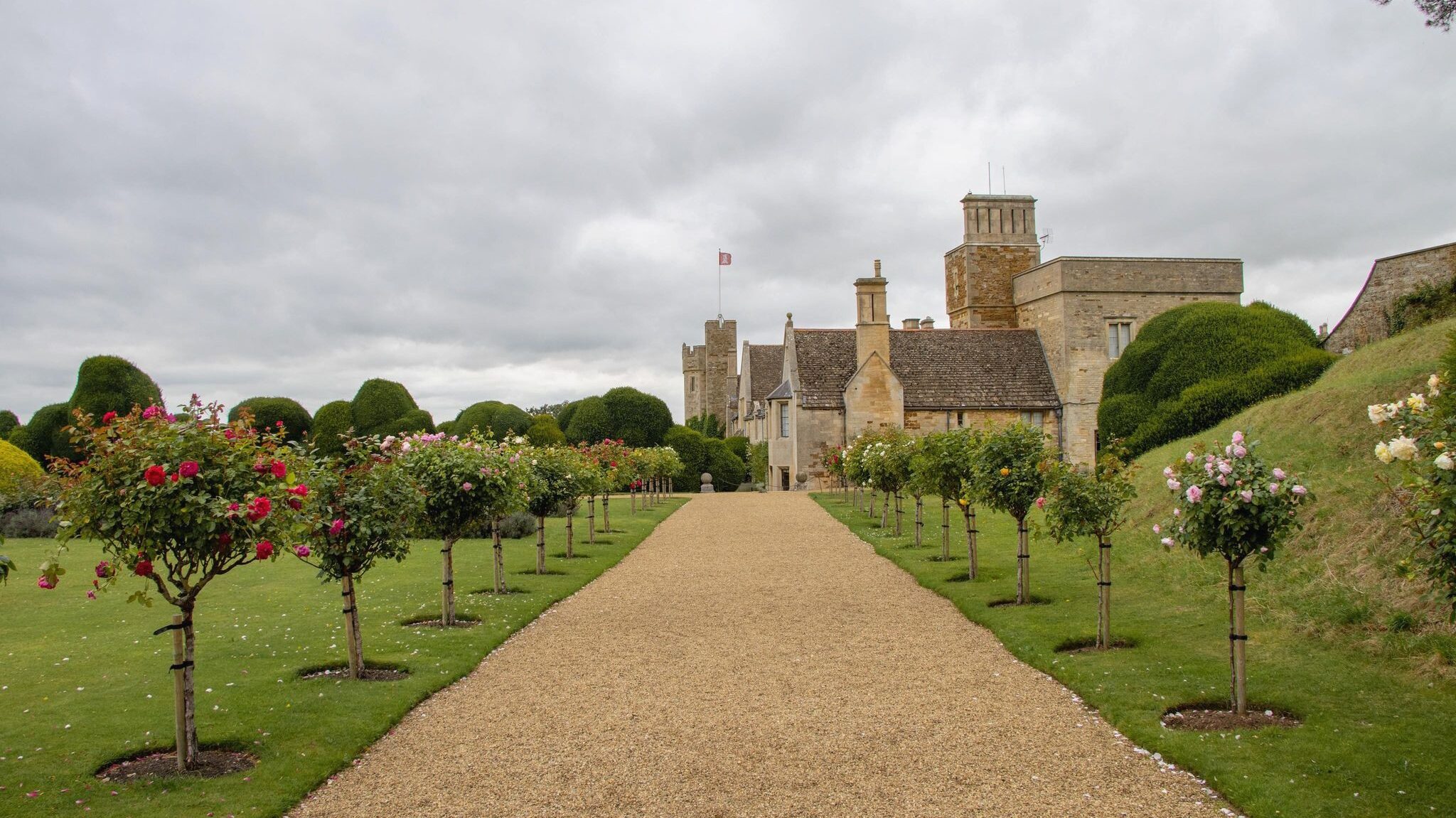 Path leading up to castle near Leicester.