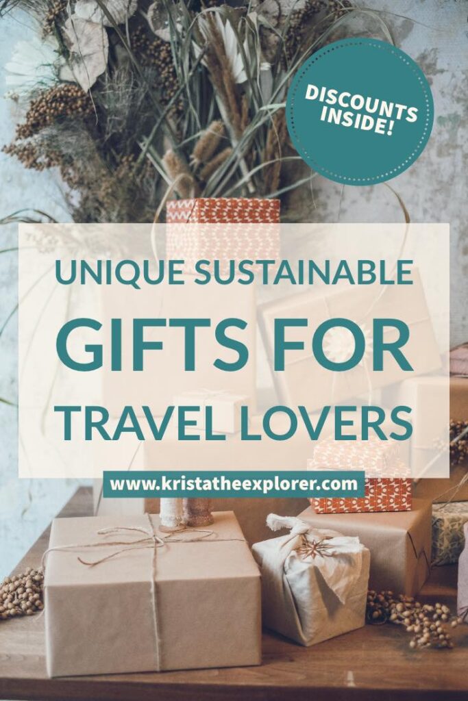 Table full of gifts for travel lovers.