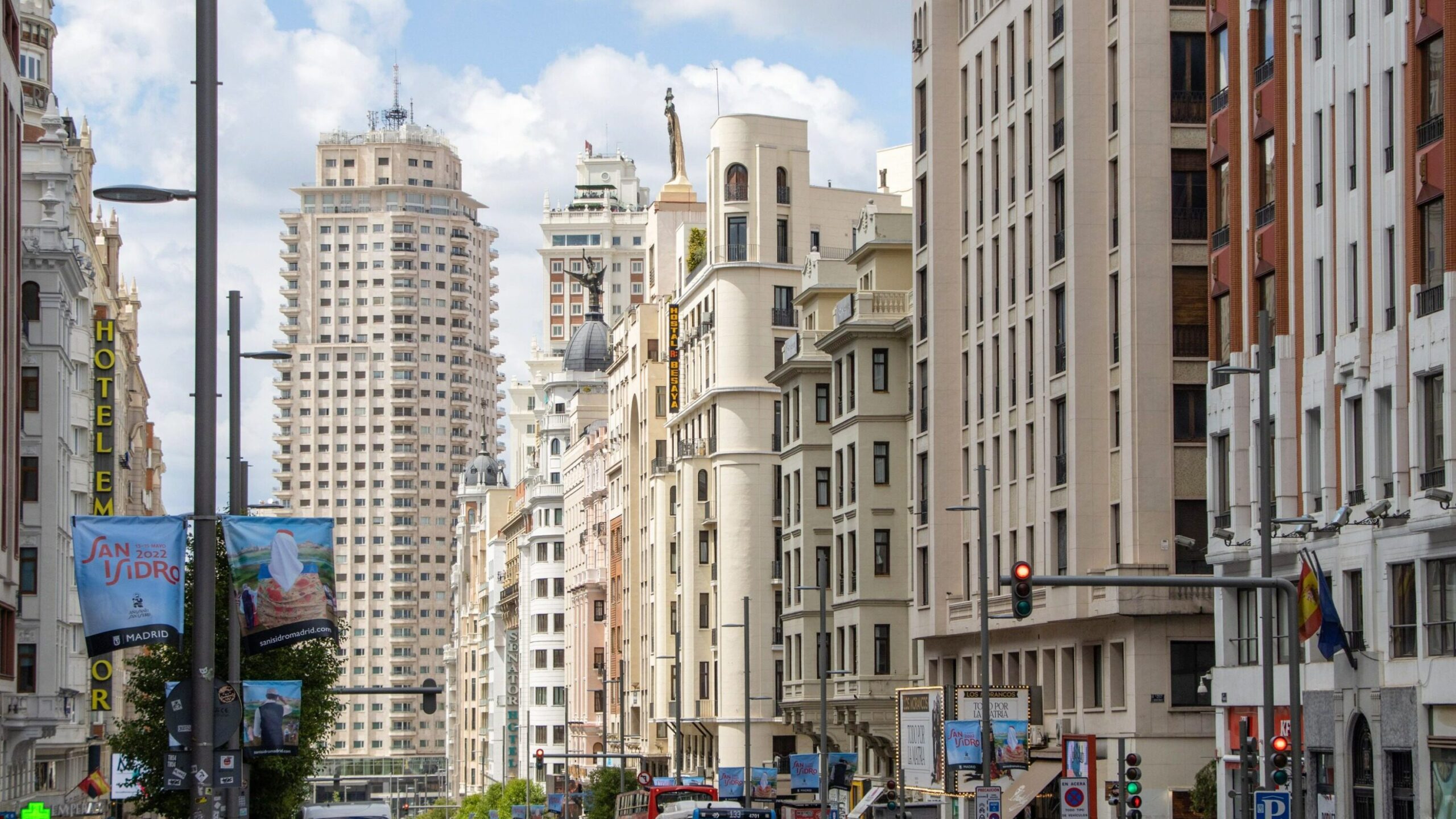 View of main shopping street in Madrid.