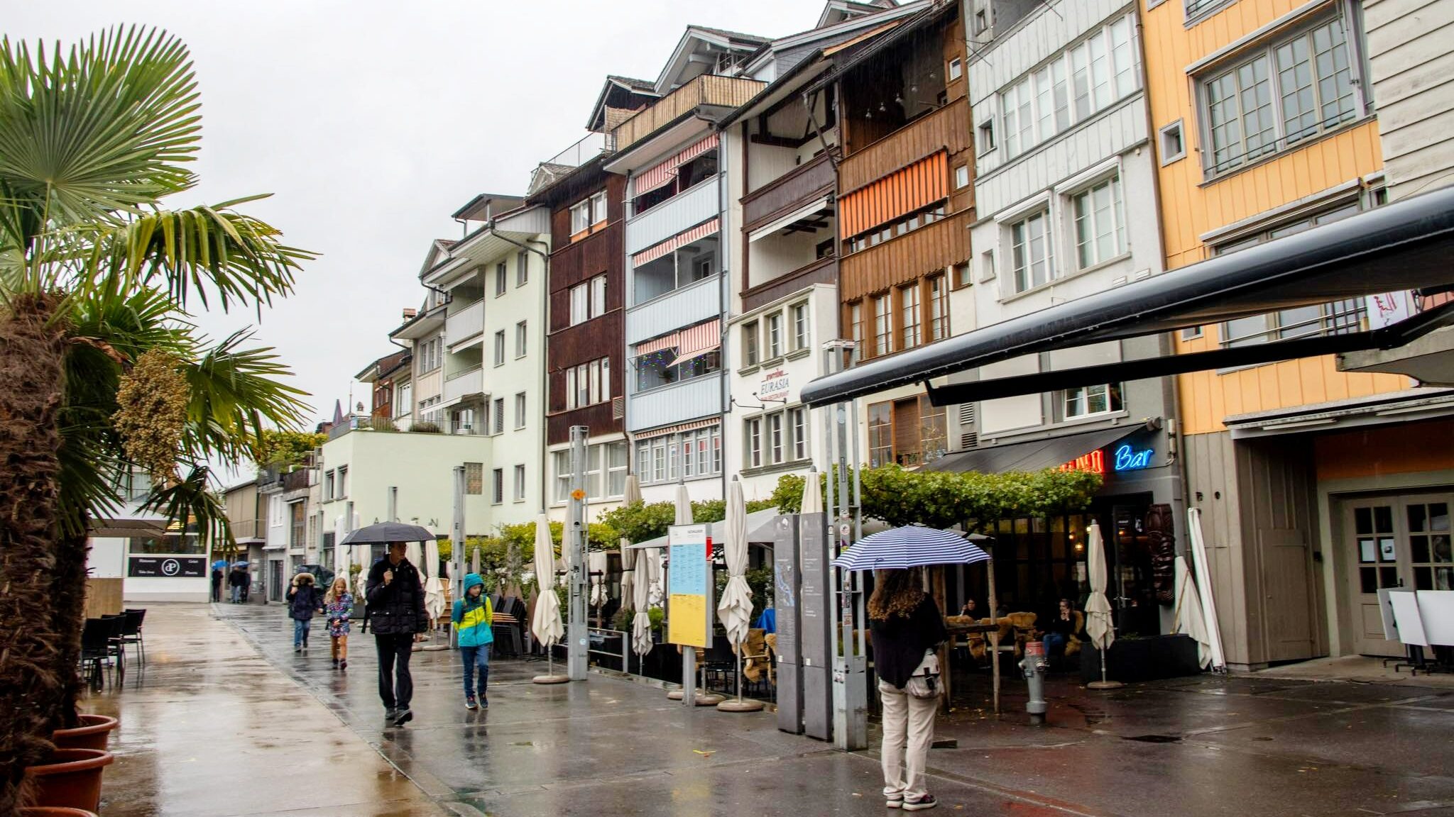 Street in Thun with colourful buildings.