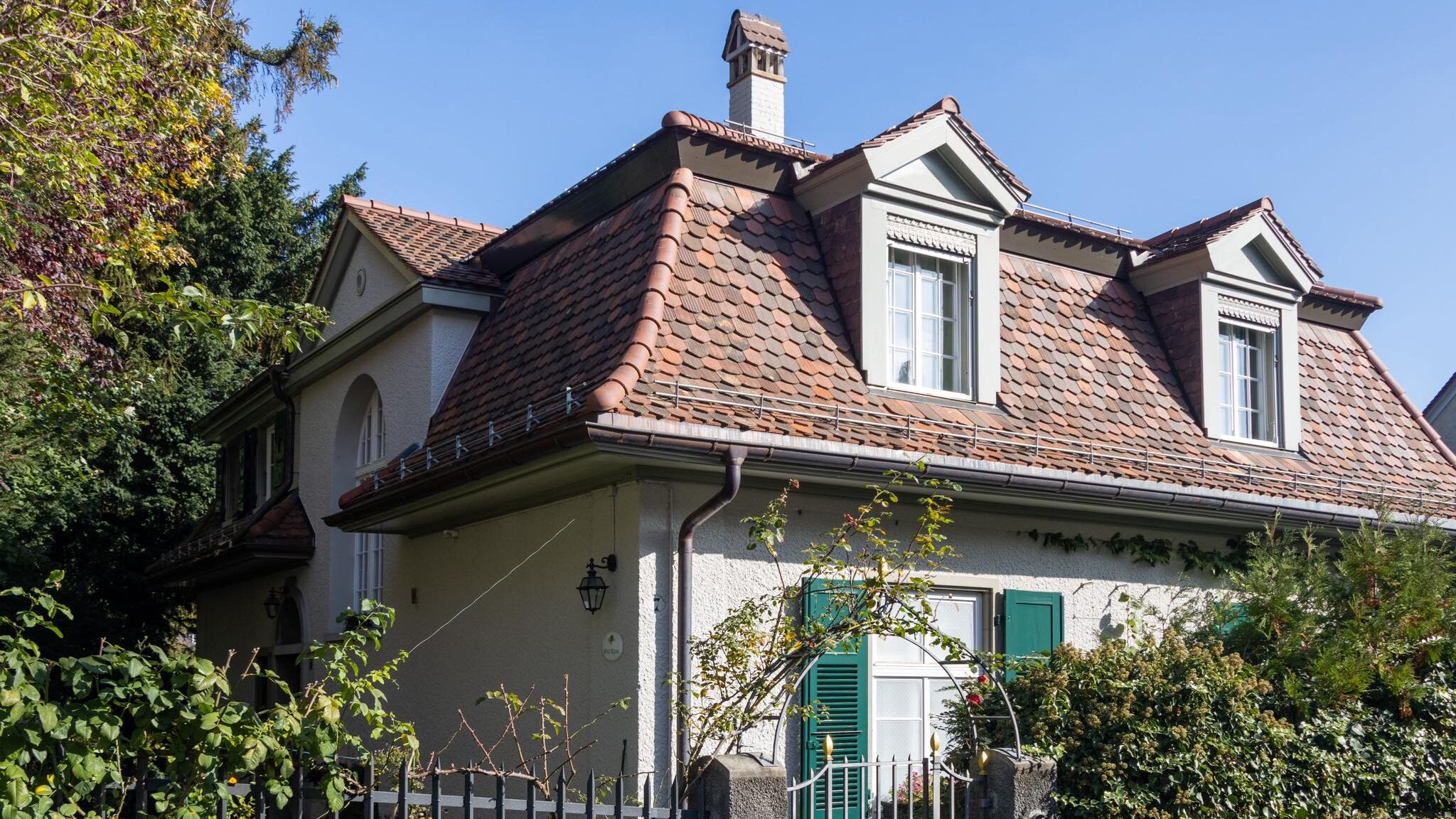 Exterior of quaint B&B in Bern.