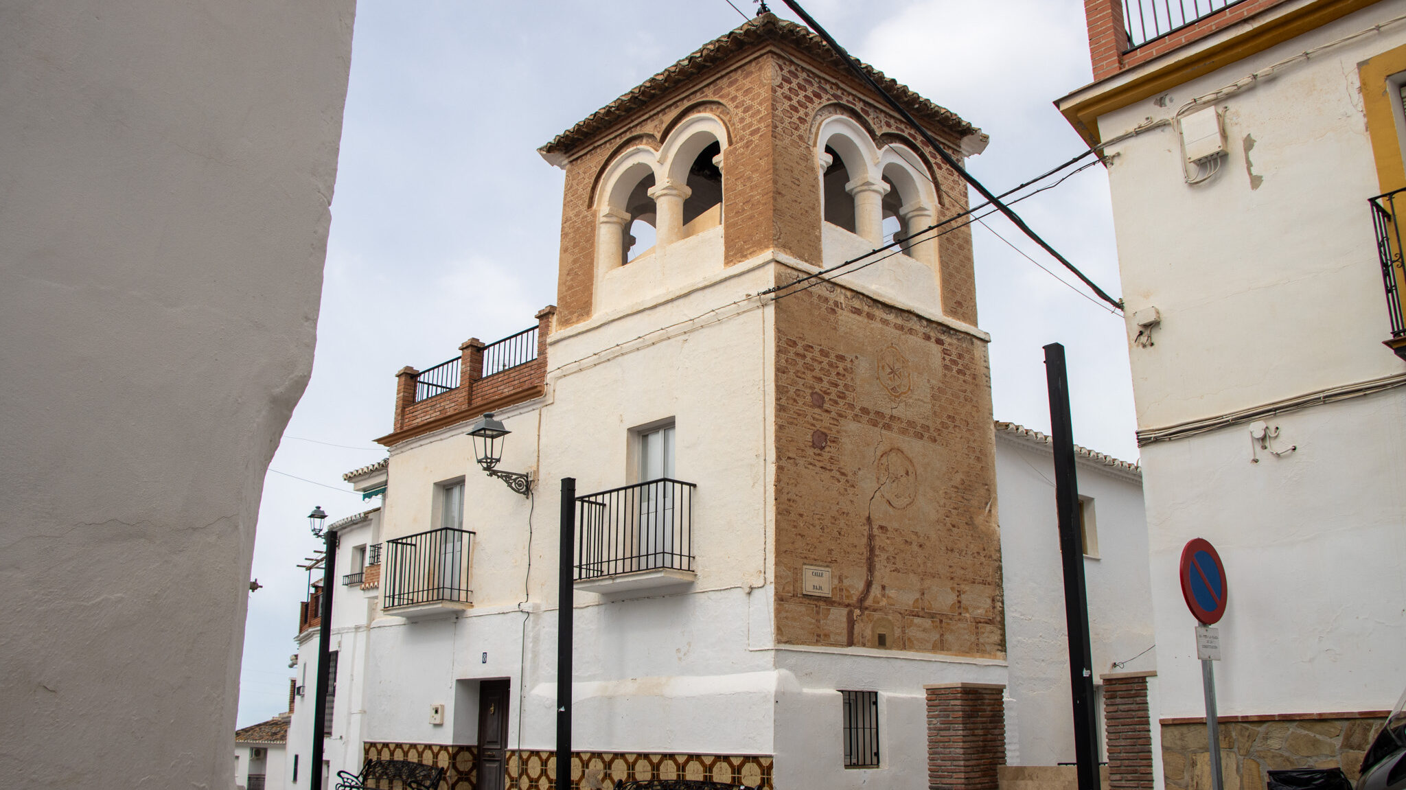 Small Arab-style house on corner.