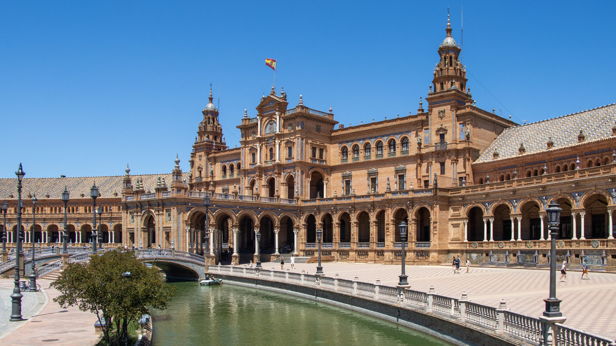 View of Plaza de España on sunny day in Sevilla.