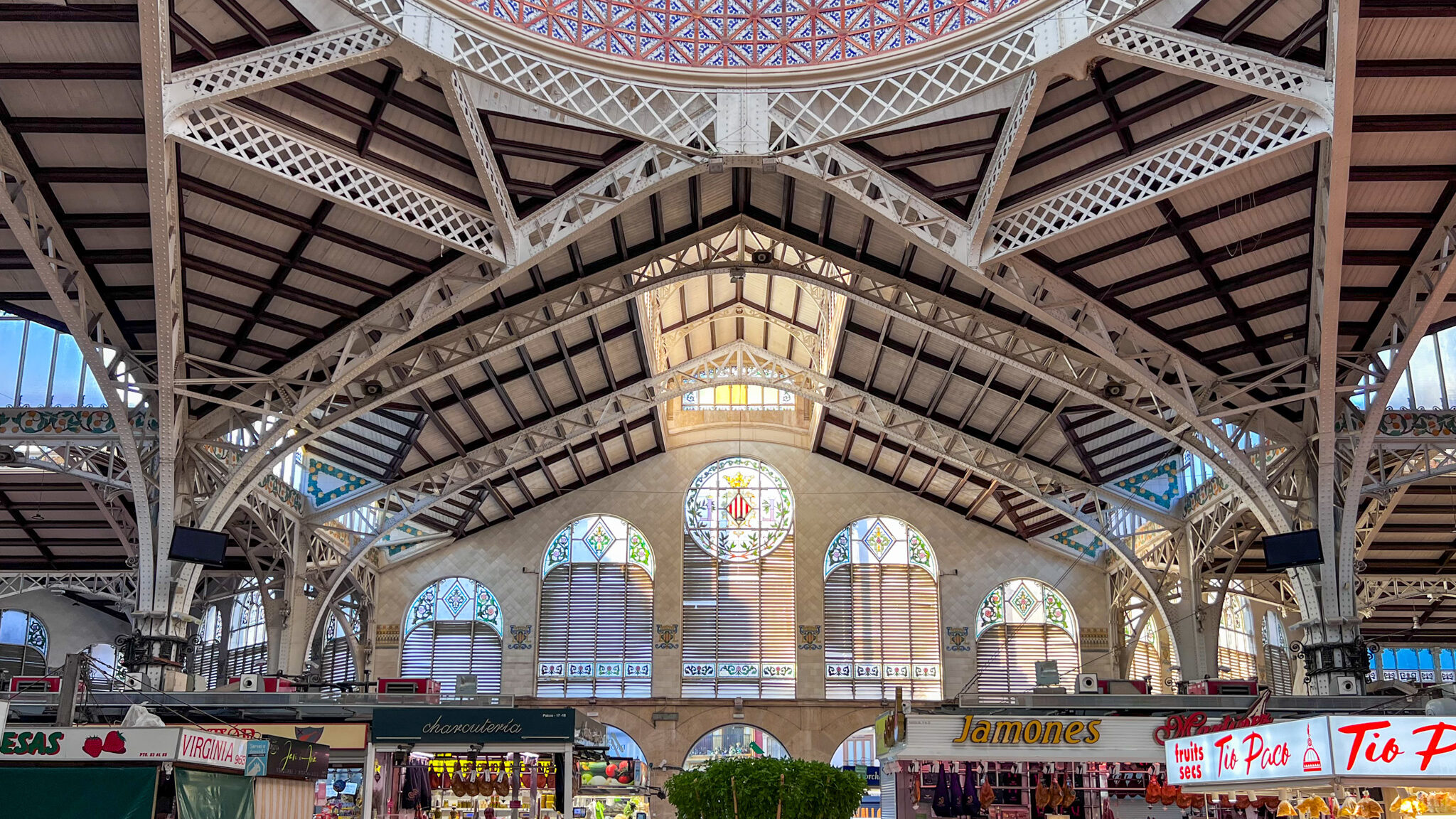 Large indoor food market in Valencia.