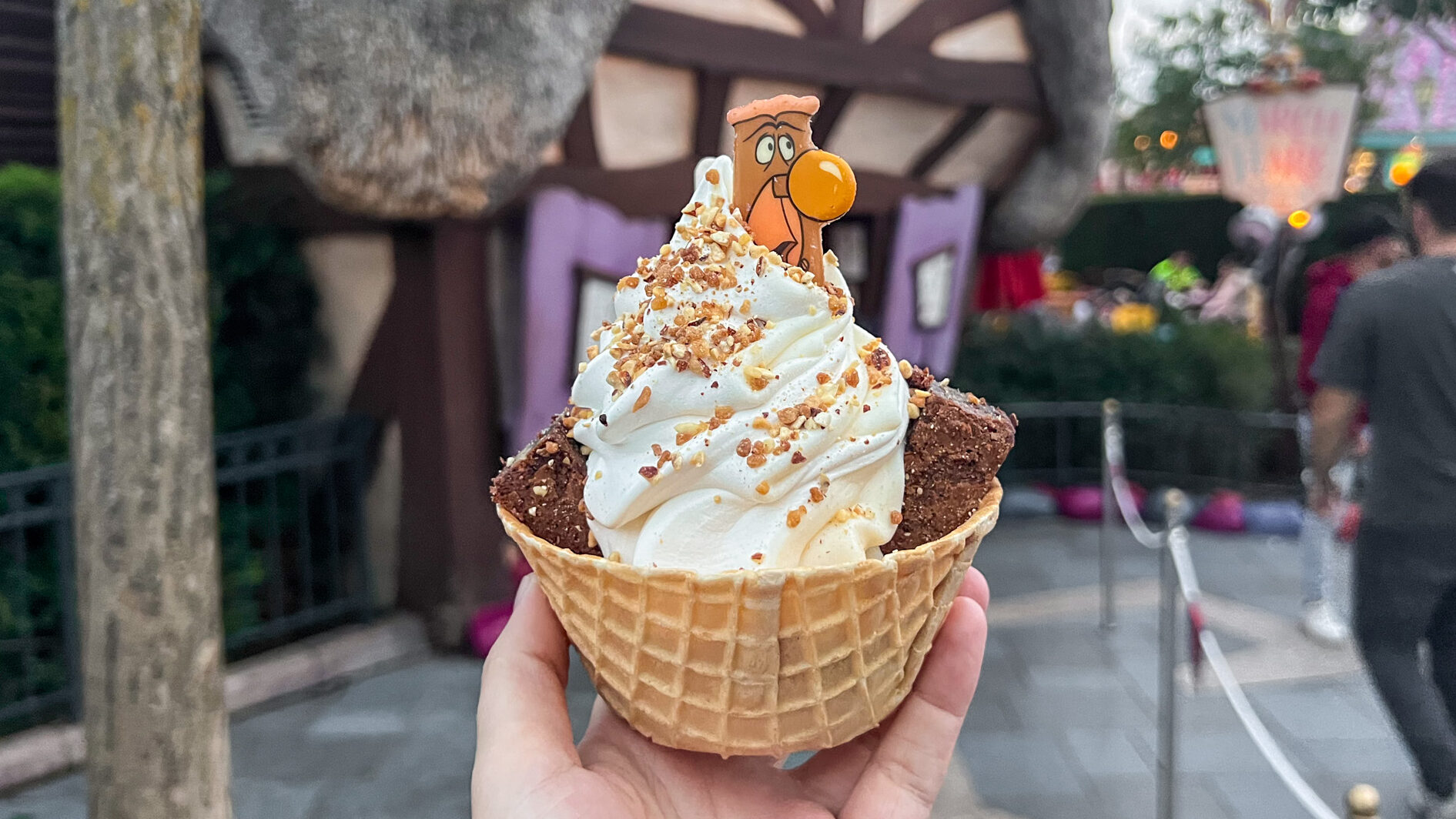 Ice cream with Alice in Wonderland toppings.