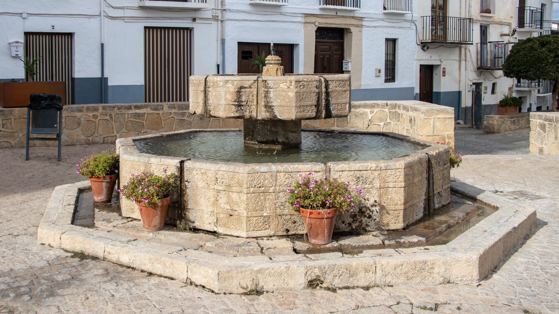 Fountain in the centre of main plaza.