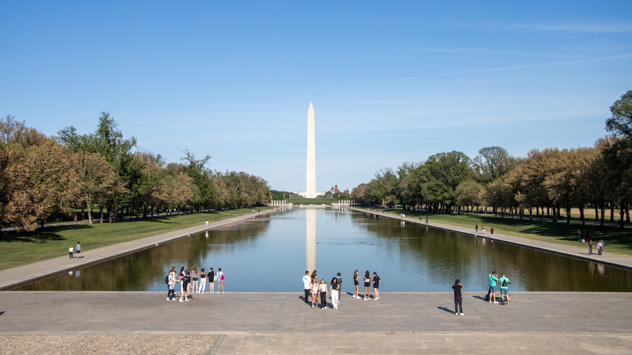 Lincoln Memorial Reflecting Pool Washington | Krista the Explorer View of the Lincoln Memorial Reflecting Pool in the summer.