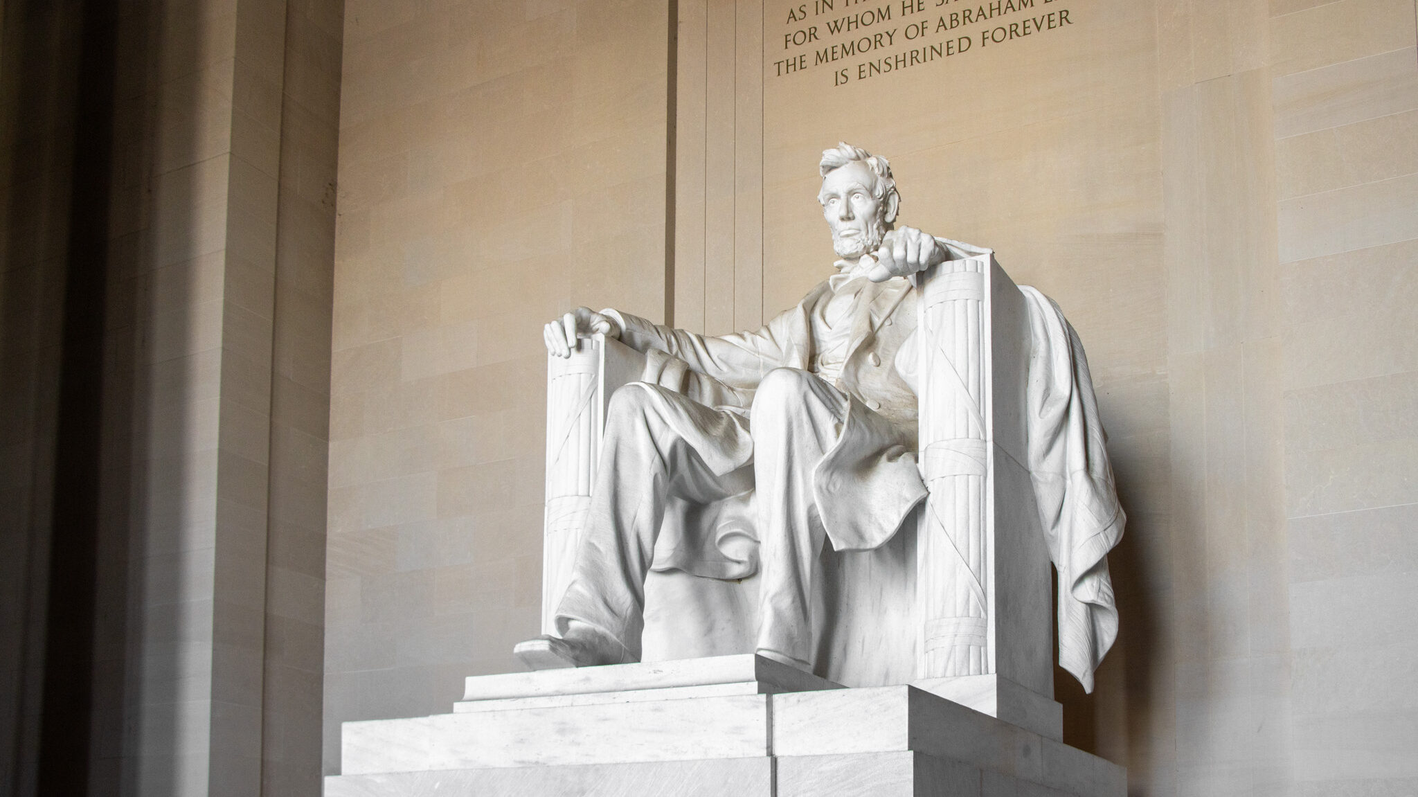 Lincoln Memorial Washington | Krista the Explorer Large memorial statue of Abraham Lincoln.