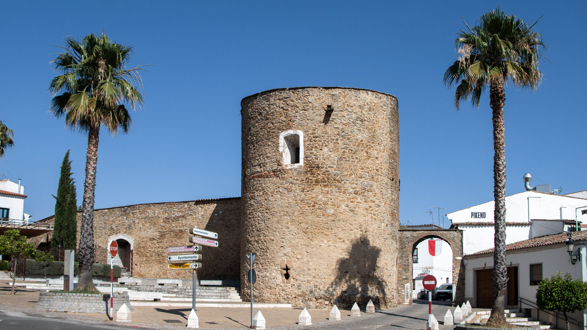 Arco del Cubo de Zafra | Krista the Explorer Remains of medieval wall with stone watch tower.