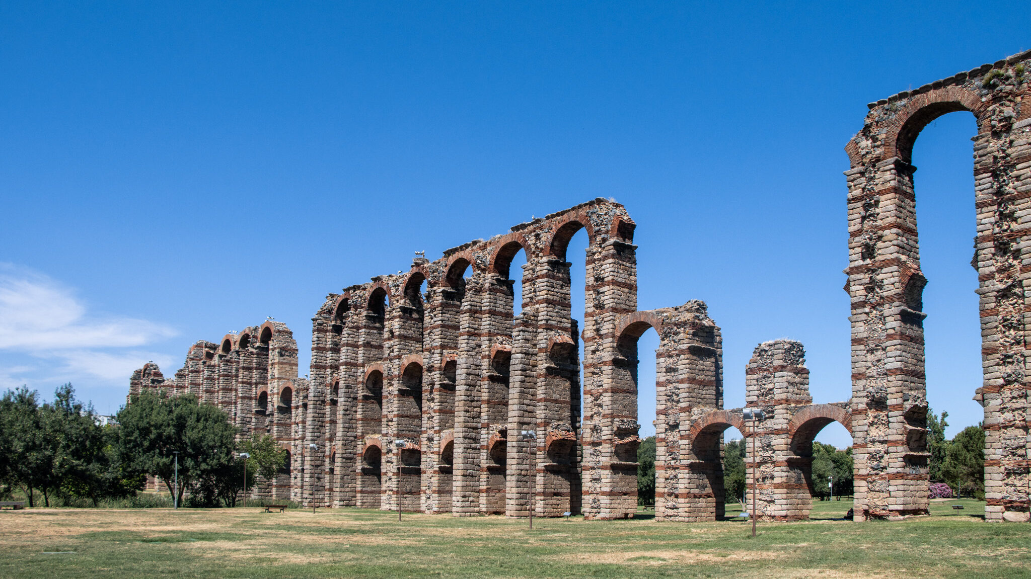 Acueducto de los Milagros Merida | Krista the Explorer Remains of Roman aqueduct made from bricks.