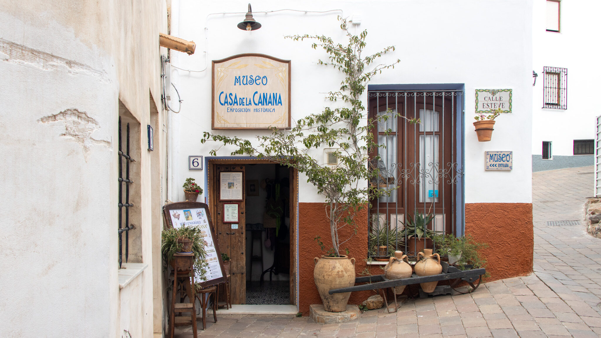Exterior of museum in pueblo.
