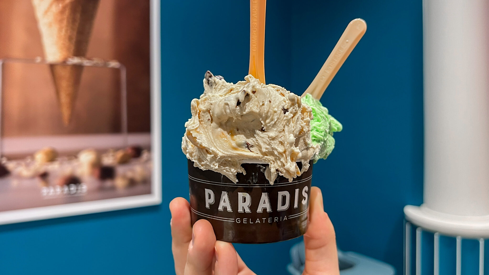 Paradis Oslo Weekend | Krista the Explorer Medium sized cup of ice cream in ice cream parlour.