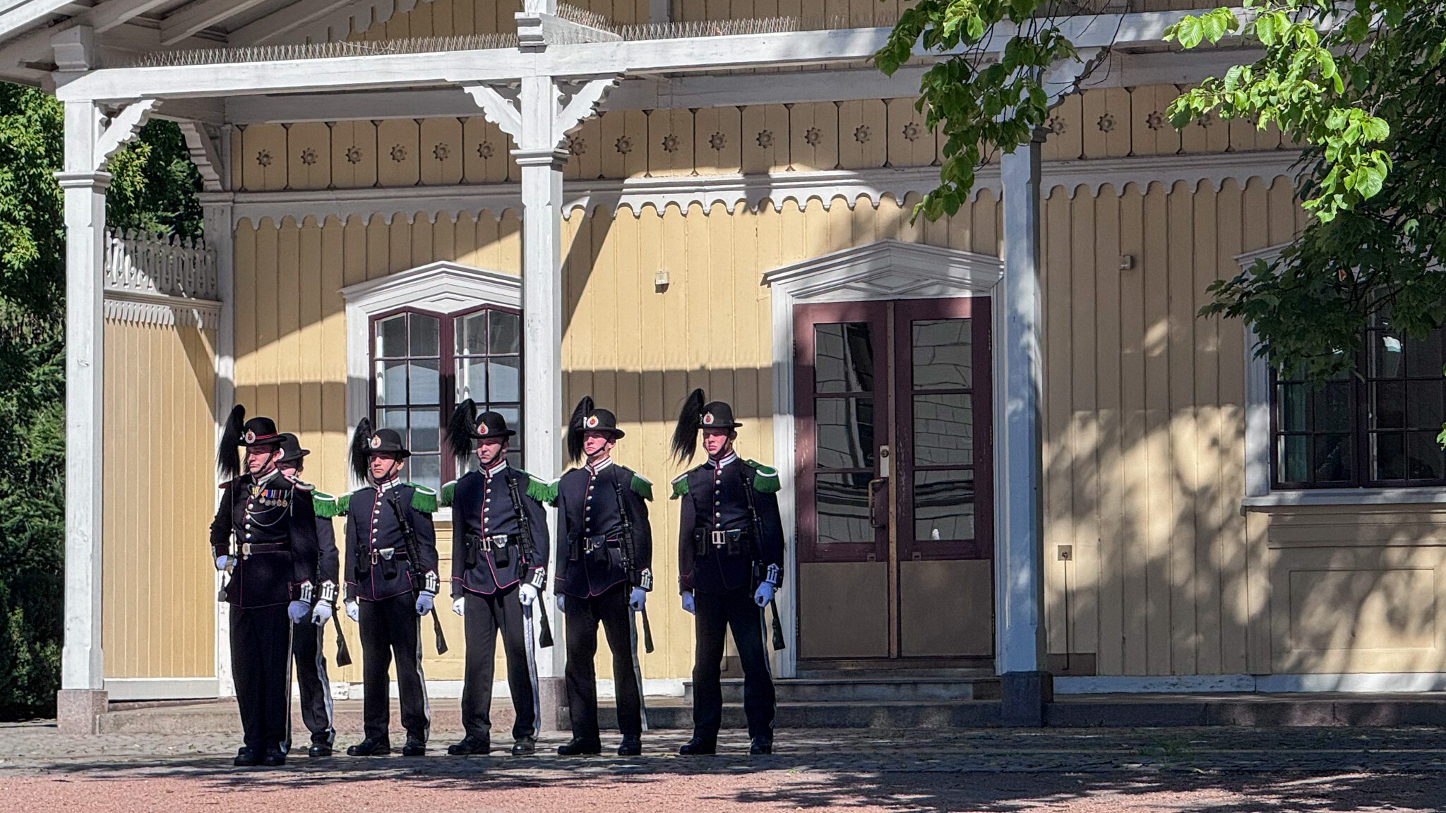 Guards Oslo Weekend | Krista the Explorer Changing of the guards at Oslo's Royal Palace.