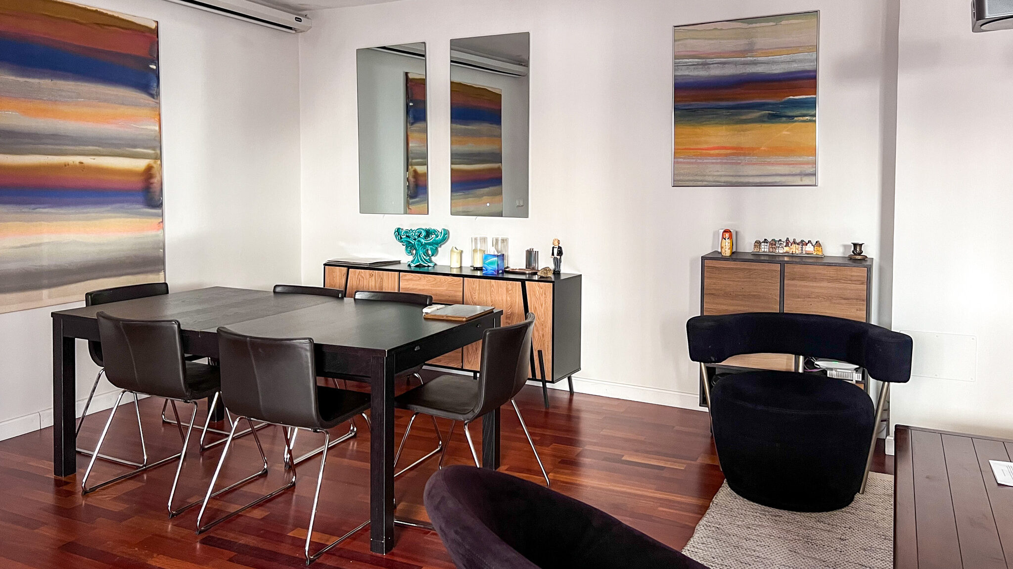 Dining room in modern apartment in Almeria.
