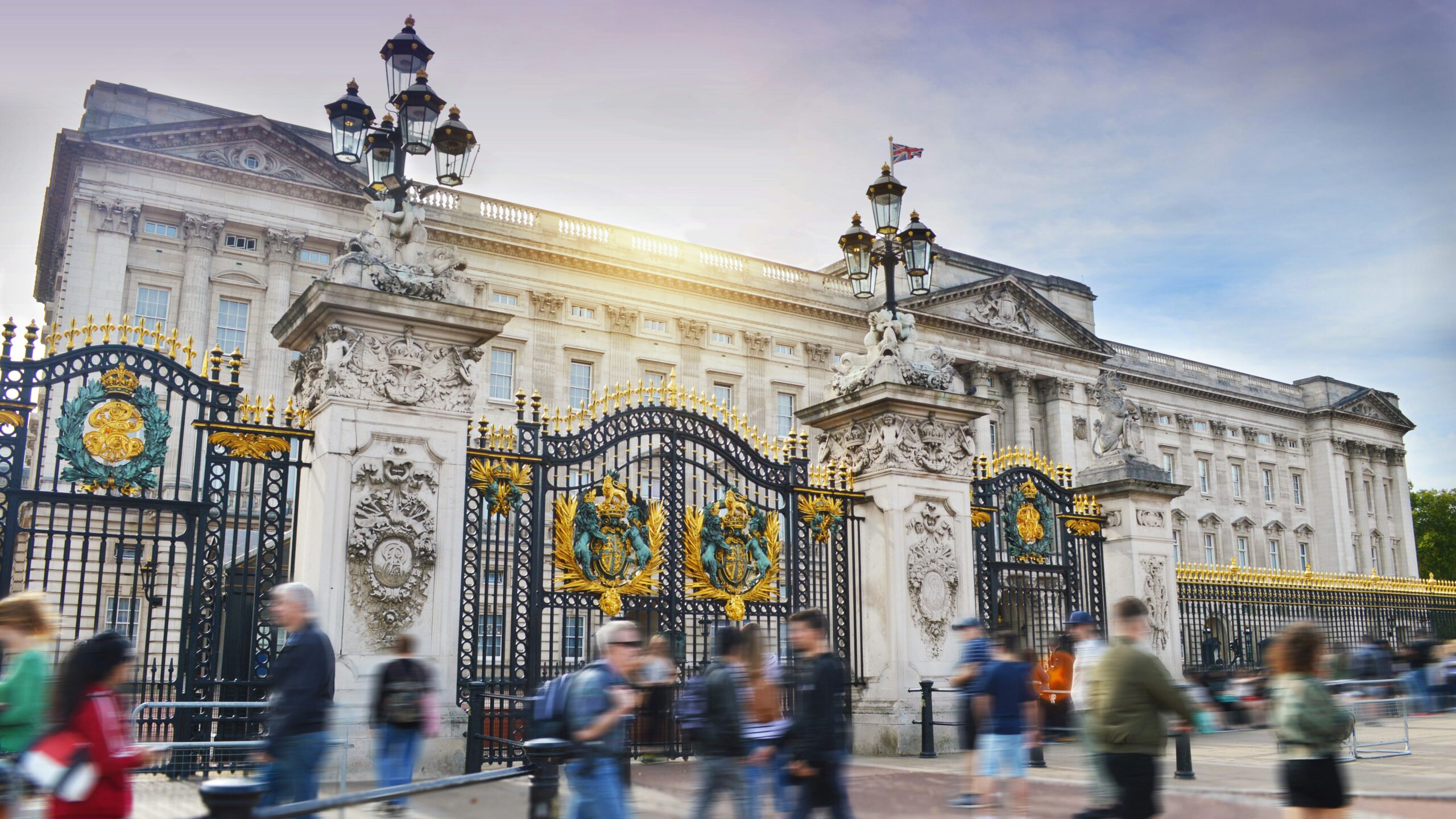Palace London | Krista the Explorer View of Buckingham Palace in London.