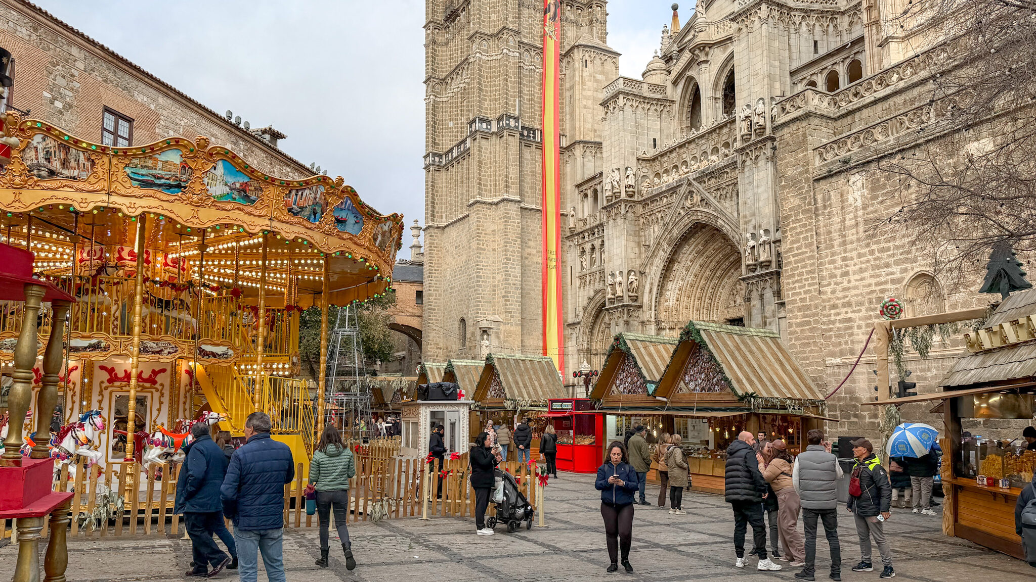 Small Christmas market in historic centre of Toledo.