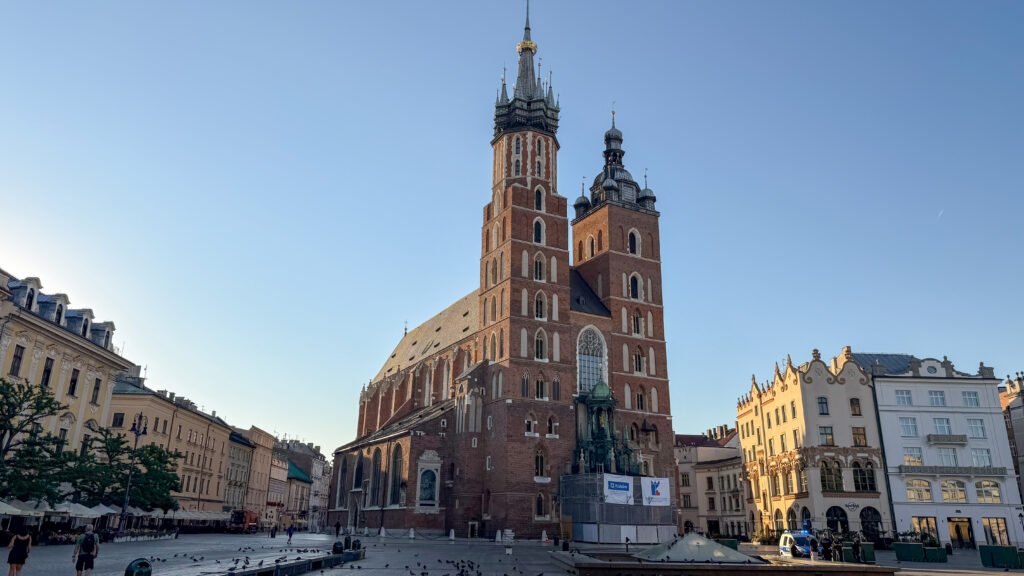 St Mary’s Basilica Krakow | Krista the Explorer St. Mary’s Basilica in Kraków at sunrise.